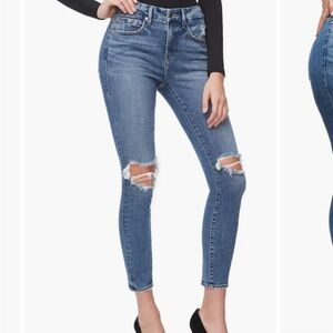 BNWT skinny high-rise jeans with slight distressing